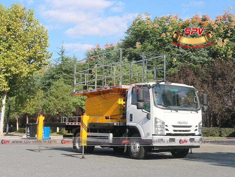 ISUZU 9M Automatic Scissors Lift Truck