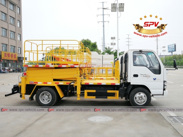 ISUZU 9M Automatic Scissors Lift Truck