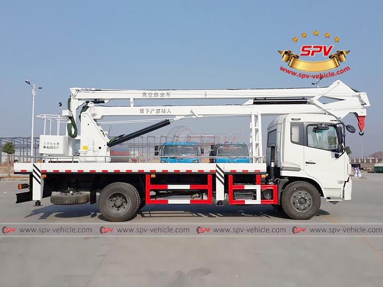 DONGFENG 20M Sky Platform Truck - Right
