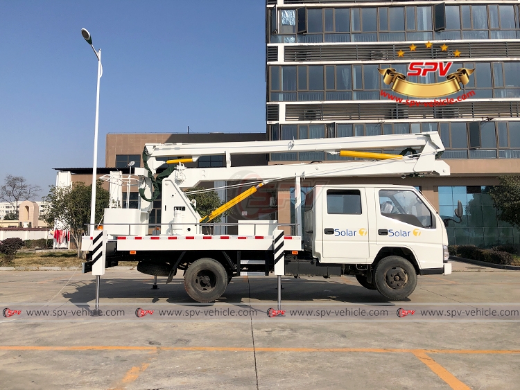JMC Mounted Aerial Lifts Truck - Right