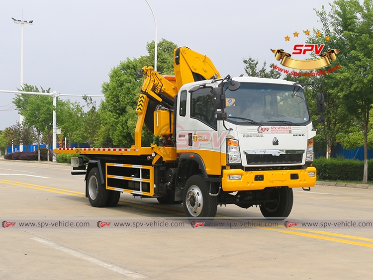 Sinotruk 4x4 Road Rescue Truck With Crane &nbsp;- Front Right