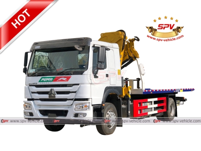 SINOTRUK 8T Wrecker With Crane