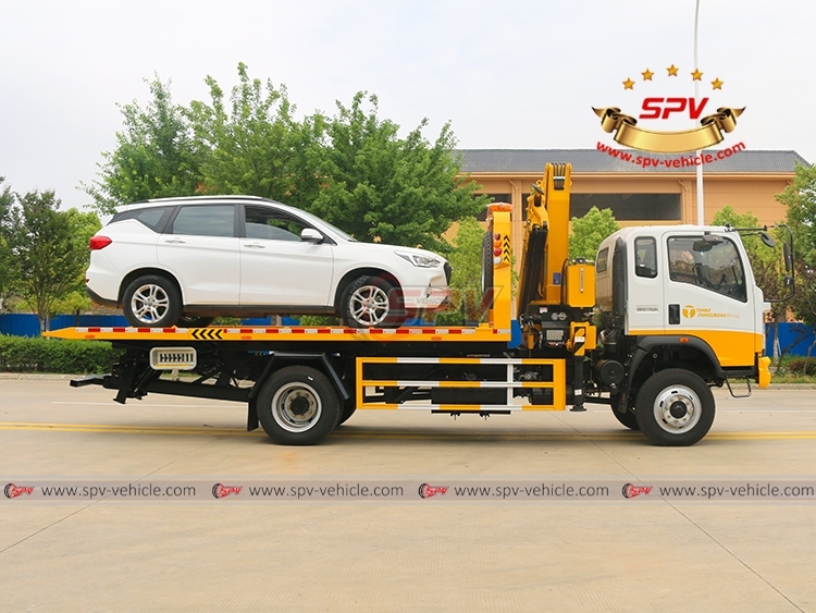 SINOTRUK 5T Off-road Crane Road Wrecker