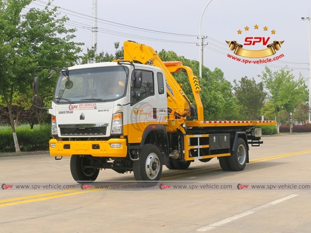 SINOTRUK 5T Off-road Crane Road Wrecker