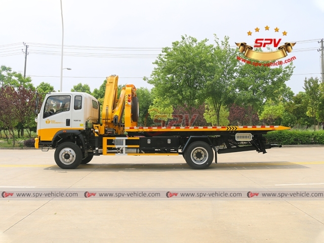 SINOTRUK 5T Off-road Crane Road Wrecker