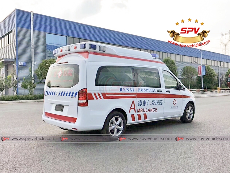 Benz ICU Ambulance - Rear Right