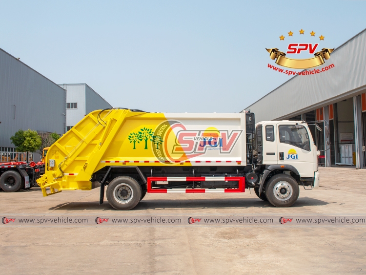 SINOTRUK 10 CBM Solid Waste Disposal Truck - Right