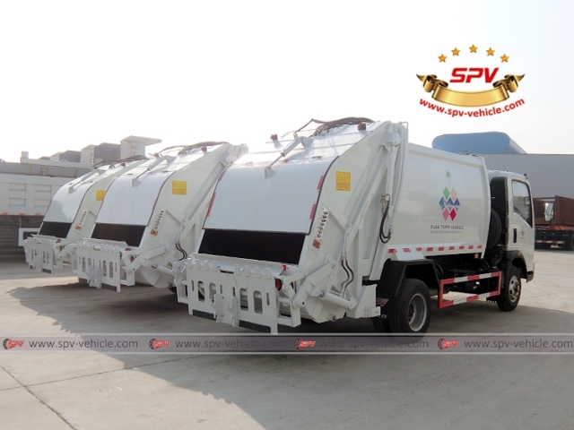 HOWO 6 CBM Garbage Delivery Lorry