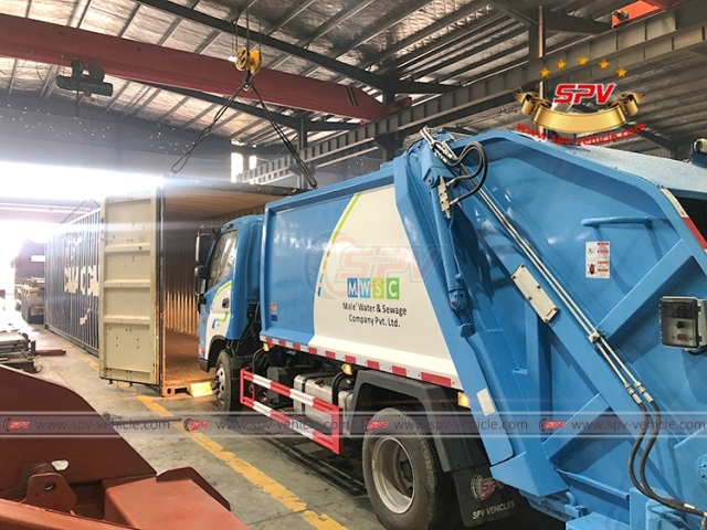 FOTON 6 CBM Garbage Disposal Lorry