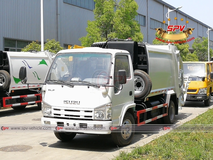 ISUZU 4 CBM Junk Compactor Truck