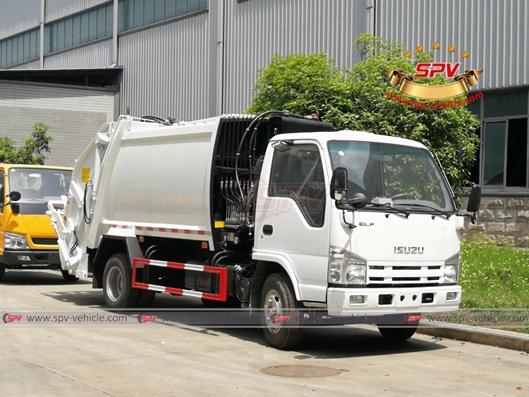 ISUZU 4 CBM Junk Compactor Truck