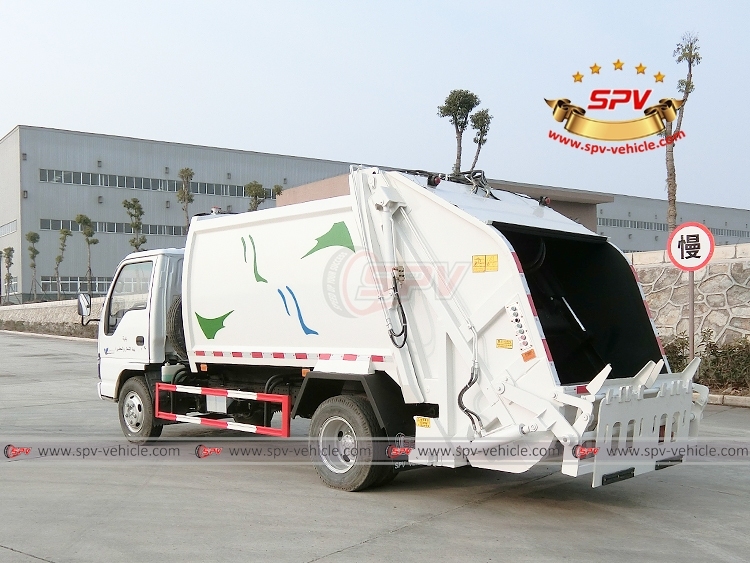 ISUZU 6 CBM Compressed Garbage Lorry