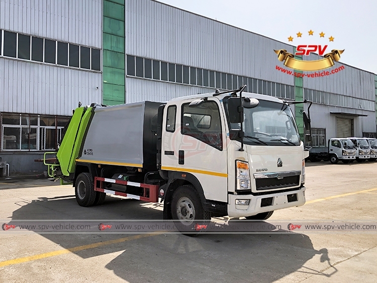 HOWO 8 CBM Solid Waste Delivery Truck