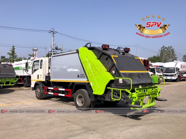 HOWO 8 CBM Solid Waste Delivery Truck