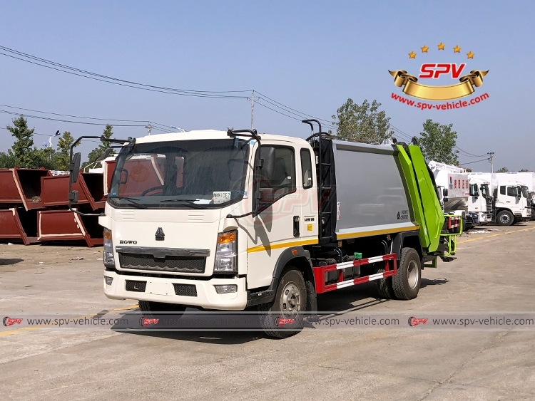 HOWO 8 CBM Solid Waste Delivery Truck