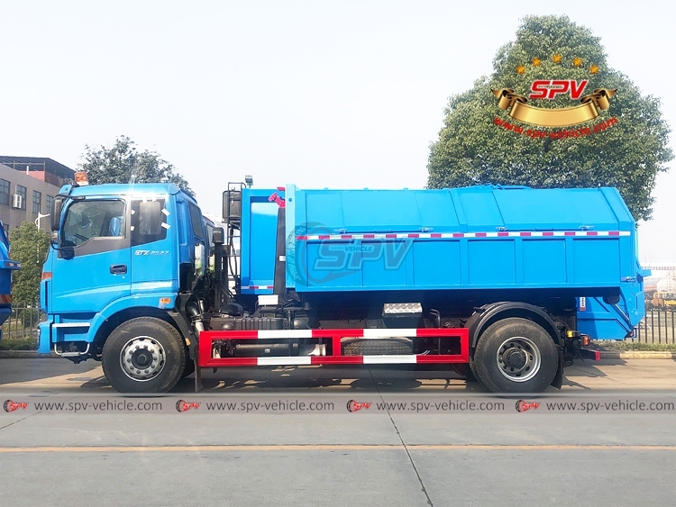 FOTON 12 CBM Hook Lift Refuse Truck