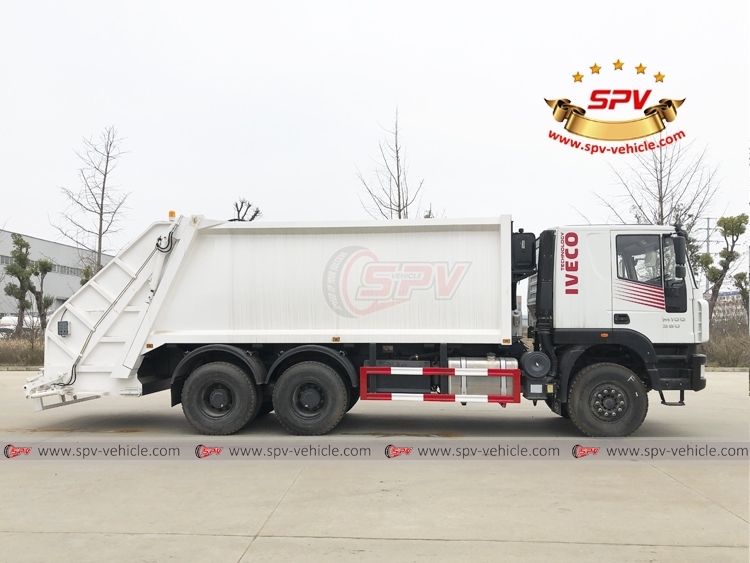 IVECO 18 CBM Rubbish Compressing Truck