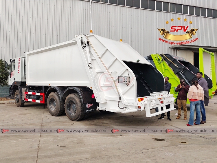 IVECO 18 CBM Rubbish Compressing Truck