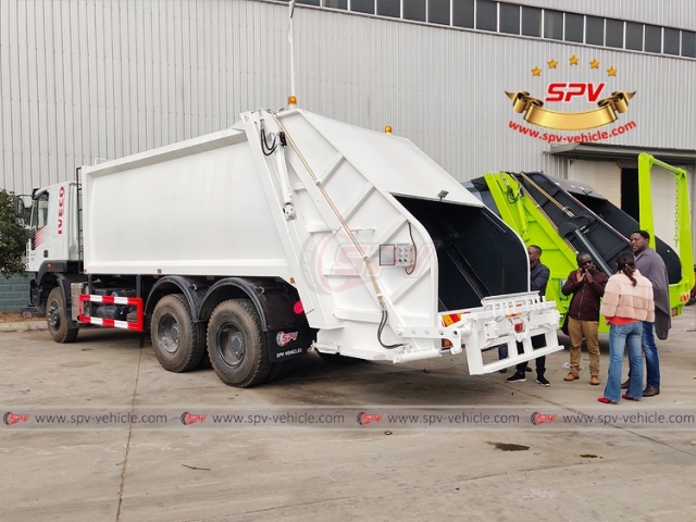 IVECO 18 CBM Rubbish Compressing Truck