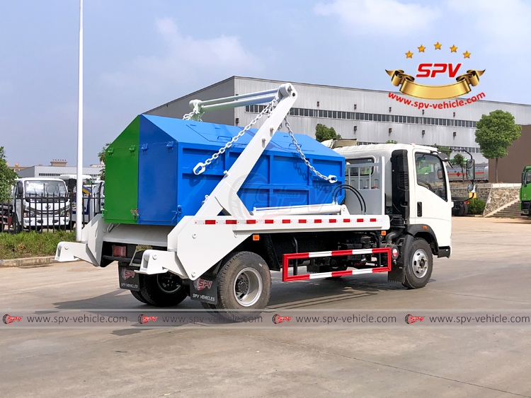 HOWO 5 CBM Swing Arm Garbage Disposal Truck - Rear Right