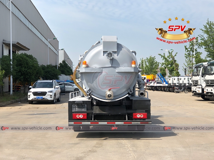 FOTON 6 Wheels Combined Sewage Disposal Truck  - Rear
