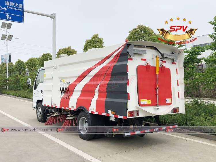 ISUZU 5.5 CBM Leaves Collection Truck