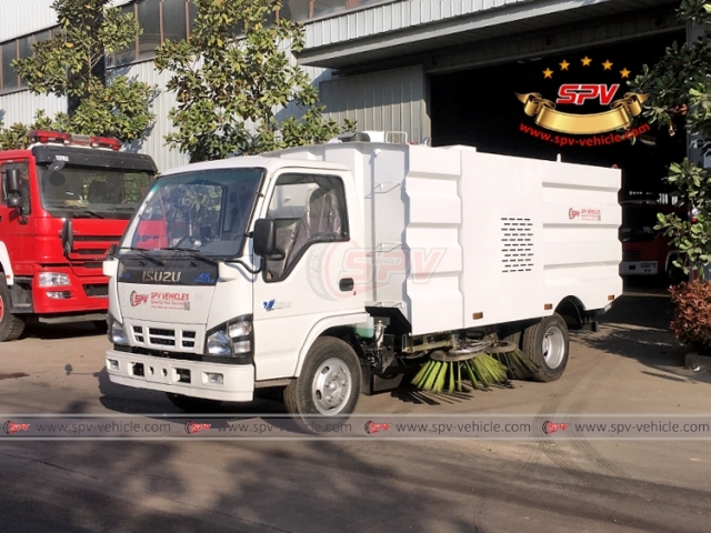 ISUZU 5.5 CBM Leaves Collection Truck