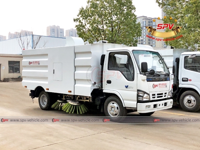 ISUZU 5.5 CBM Leaves Collection Truck