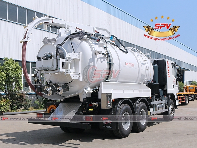 IVECO 14,000 L Combination Sewer Jetting Truck