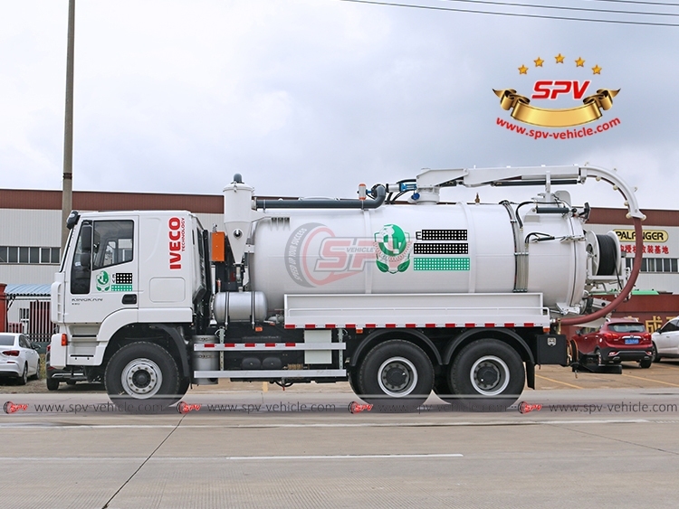 IVECO 14,000 L Combination Sewer Jetting Truck