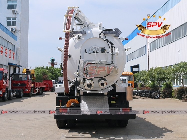 IVECO 14,000 L Combination Sewer Jetting Truck