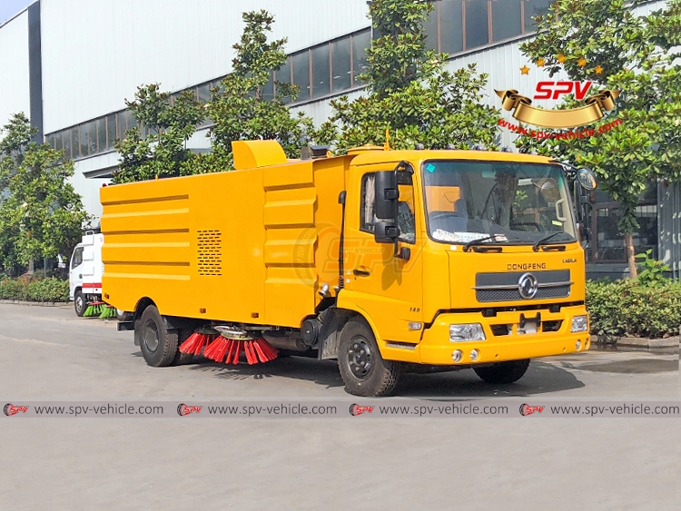 DONGFENG 8 CBM Highway Cleaning Truck - Front Right
