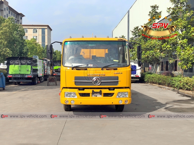 DONGFENG 8 CBM Suction Sweeper Truck - Front