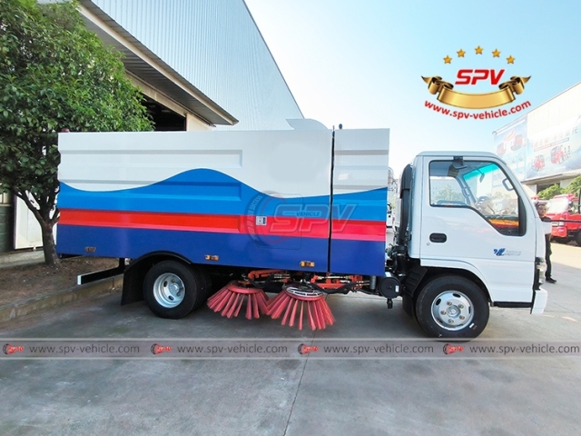 ISUZU 5.5 CBM Road Garbage Collection Truck