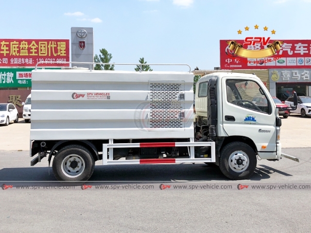 FOTON 4,000 Road Flushing Truck