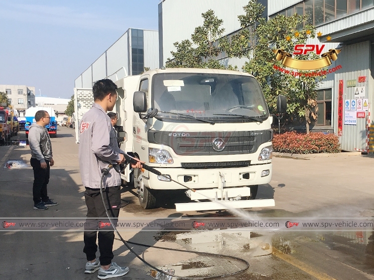 FOTON 4,000 Road Flushing Truck