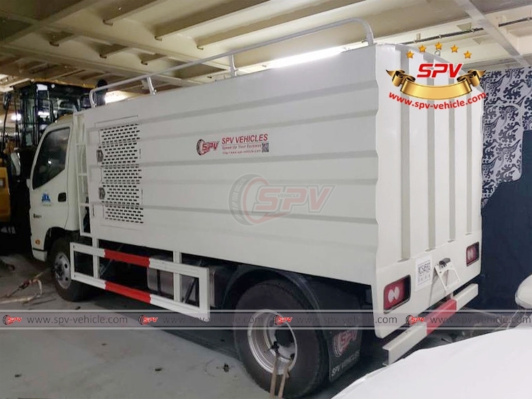 FOTON 4,000 Road Flushing Truck
