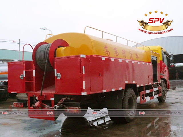 Dongfeng 8,000 Liters Municipal Sewer Cleaning - Rear Right