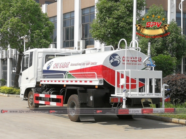DONGFENG 8,000L Road Watering Truck