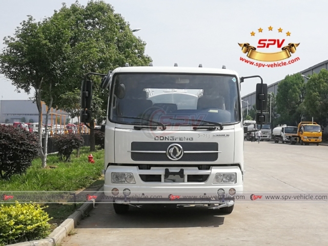 DONGFENG 8,000L Road Watering Truck