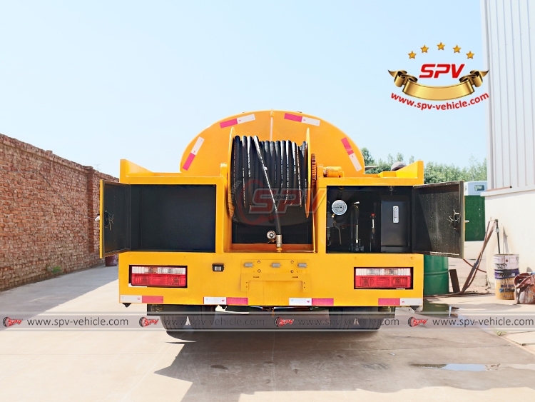 DONGFENG 3,000 Sewer Jetting Truck