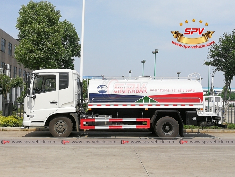 DONGFENG 8,000L Road Watering Truck