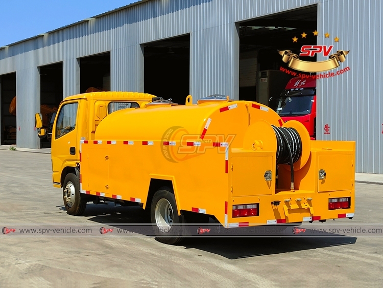 DONGFENG 3,000 Sewer Jetting Truck