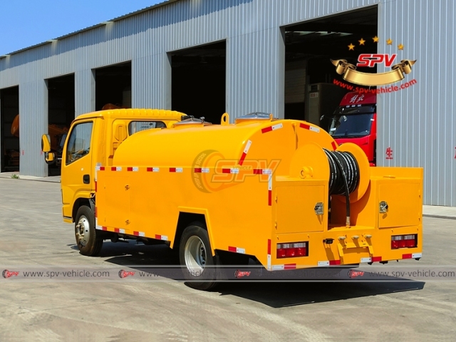 DONGFENG 3,000 Sewer Jetting Truck