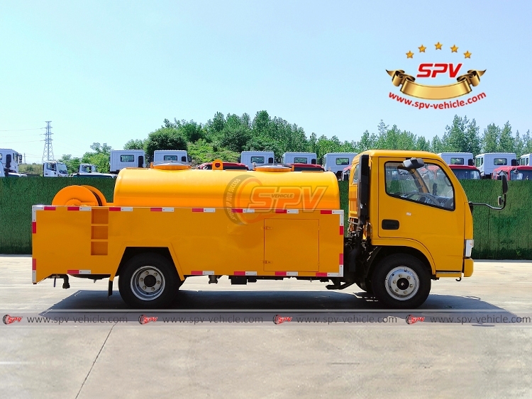 DONGFENG 3,000 Sewer Jetting Truck