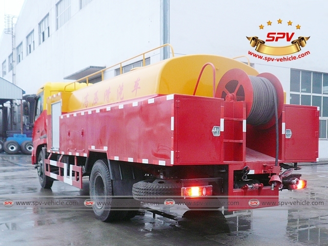 DONGFENG 8,000 Sewer Pipeline Cleaning Lorry