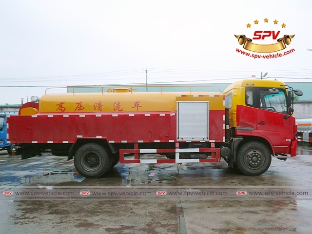 DONGFENG 8,000 Sewer Pipeline Cleaning Lorry