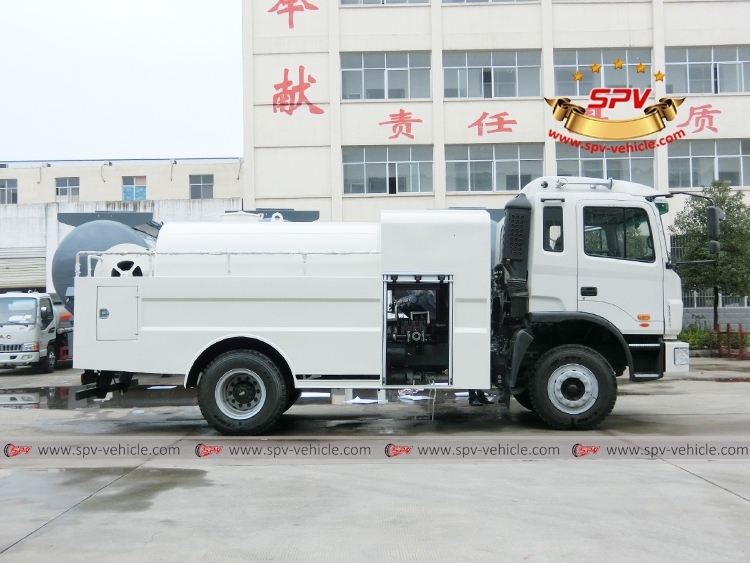 JAC 6,000 High-pressure Sewer Cleaning Truck