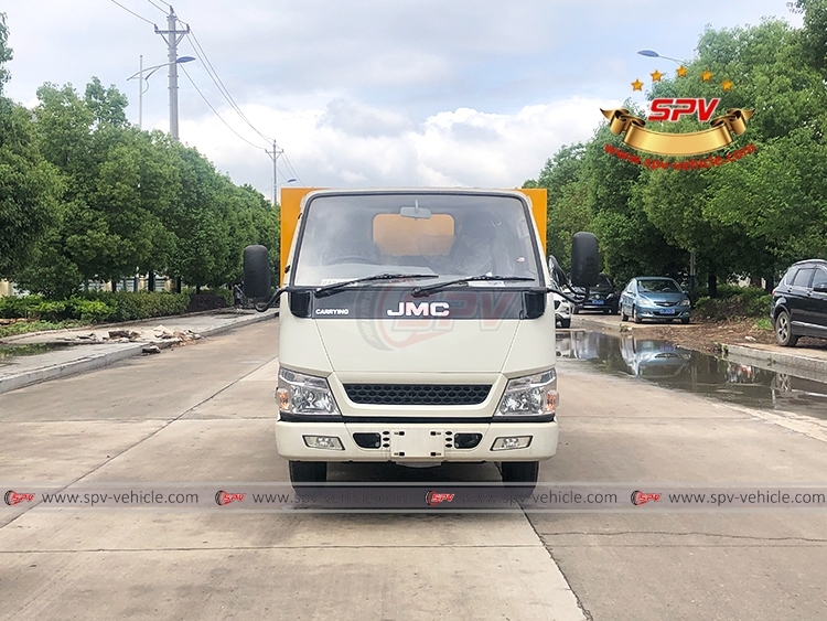 JMC 2,000 Drainage Cleaning Truck