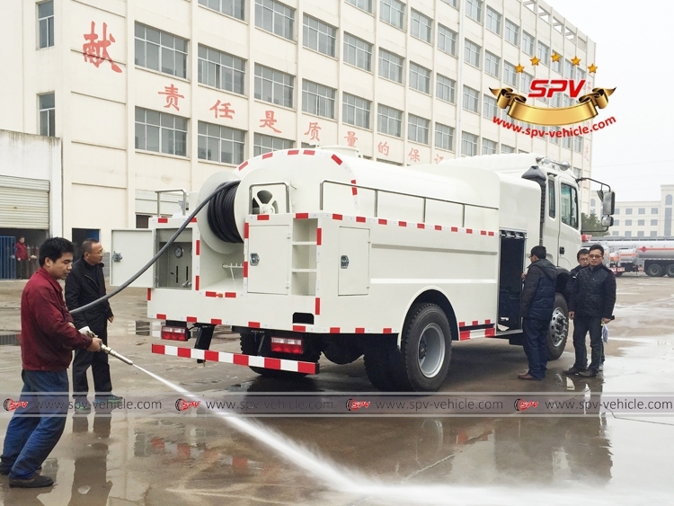 JAC 6,000 High-pressure Sewer Cleaning Truck